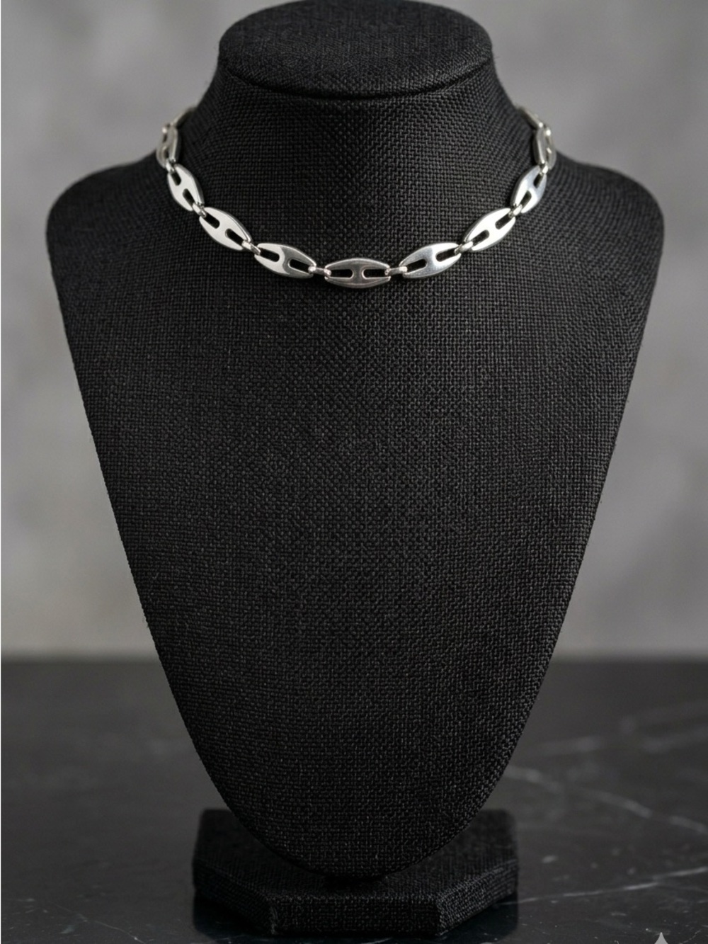 Vintage TRIFARI© Silver Tone Modernist Cutout Link 16" Necklace 2565
